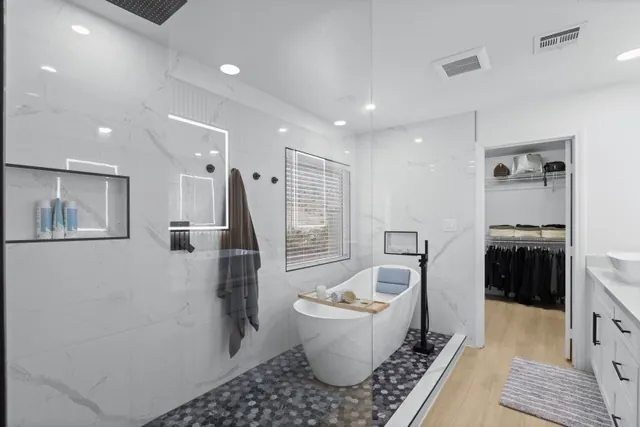 Primary bath with soaking tub
