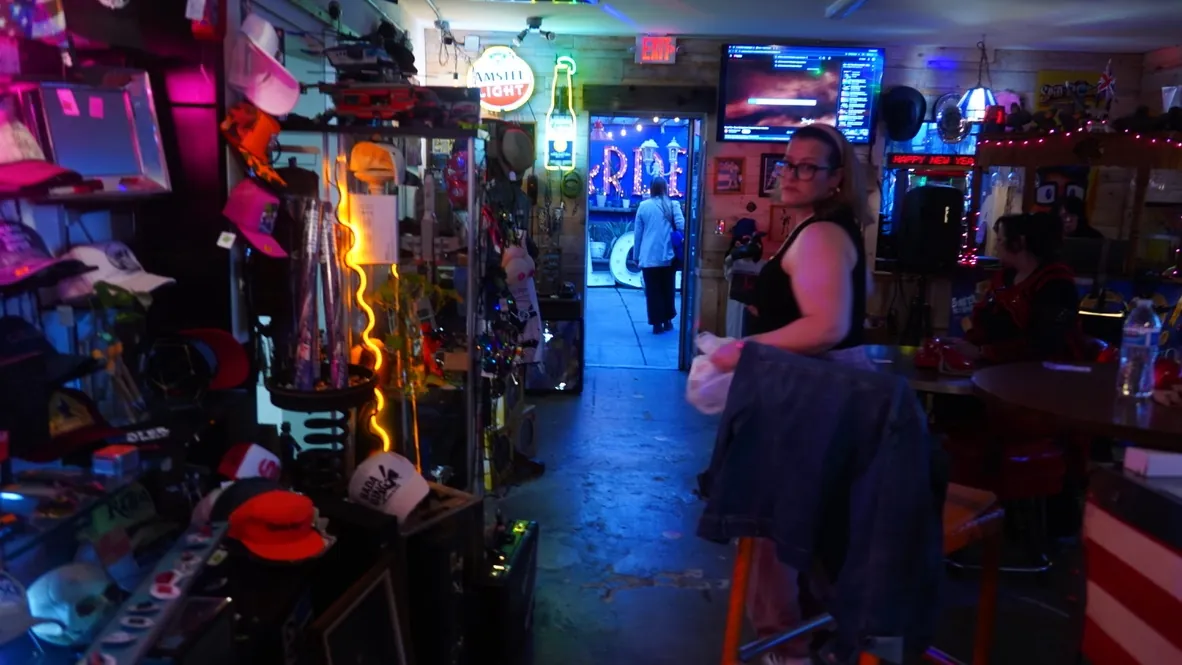 Barter Beer & Mall — interior photograph