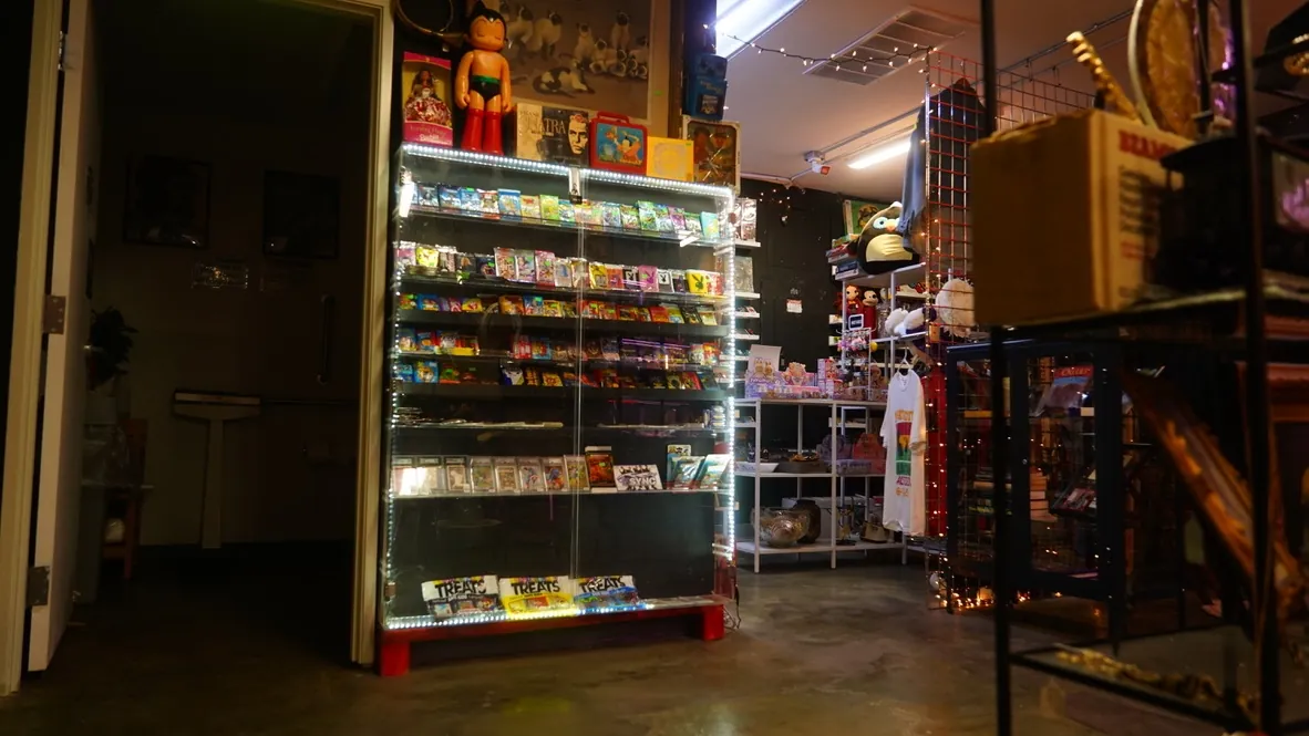 Barter Beer & Mall — interior photograph