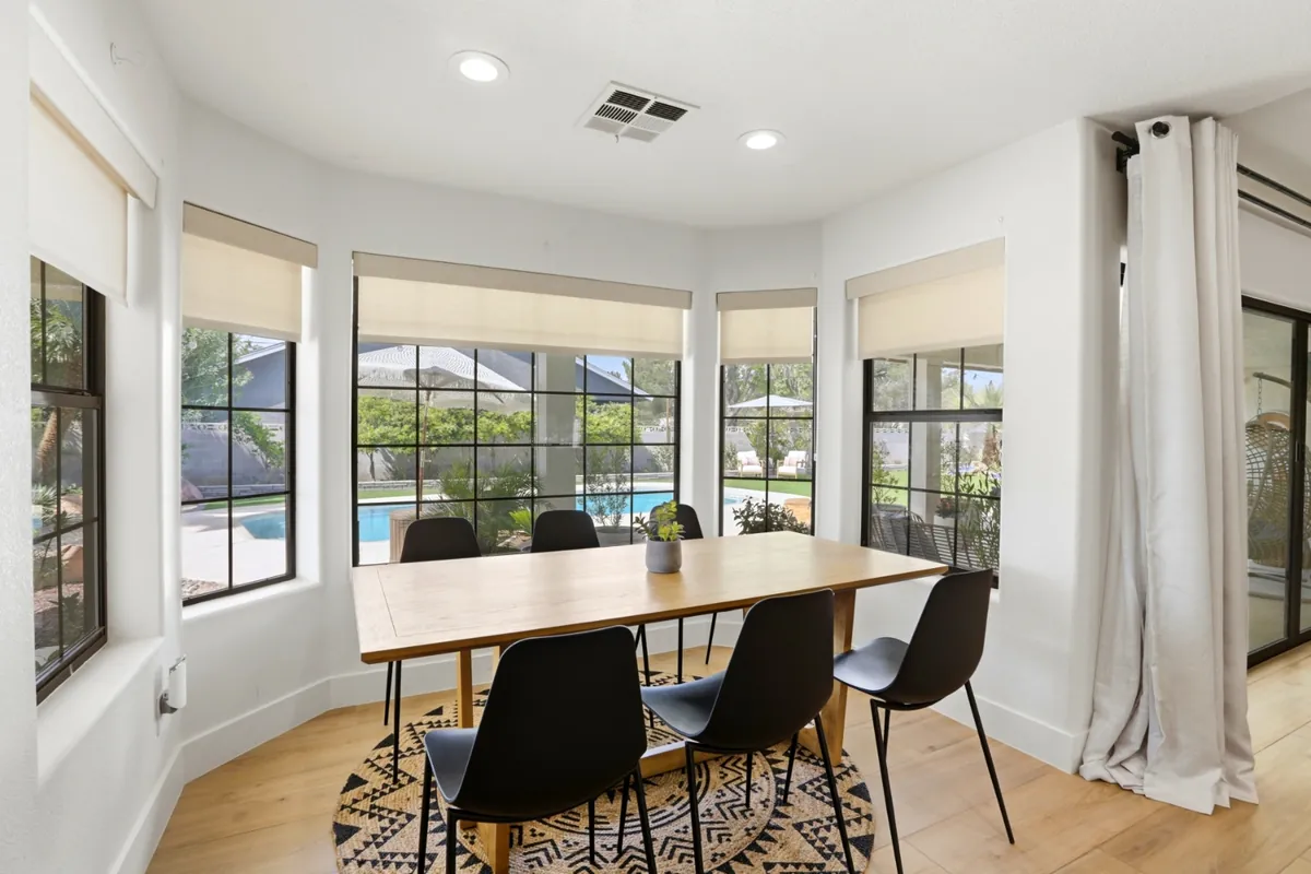 Essie House — interior photograph