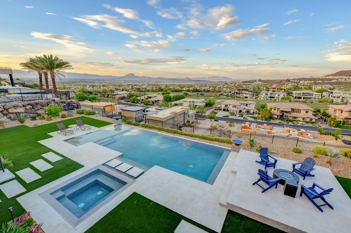 Henderson Hillside Estate photograph