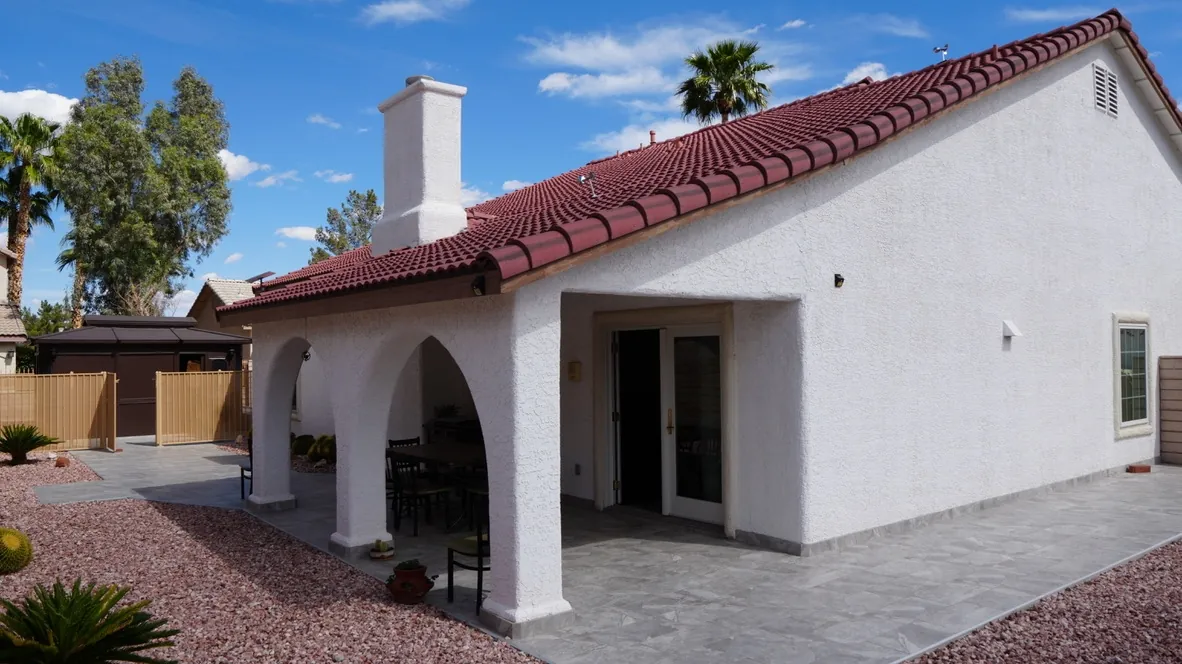 Palm View Drive — interior photograph