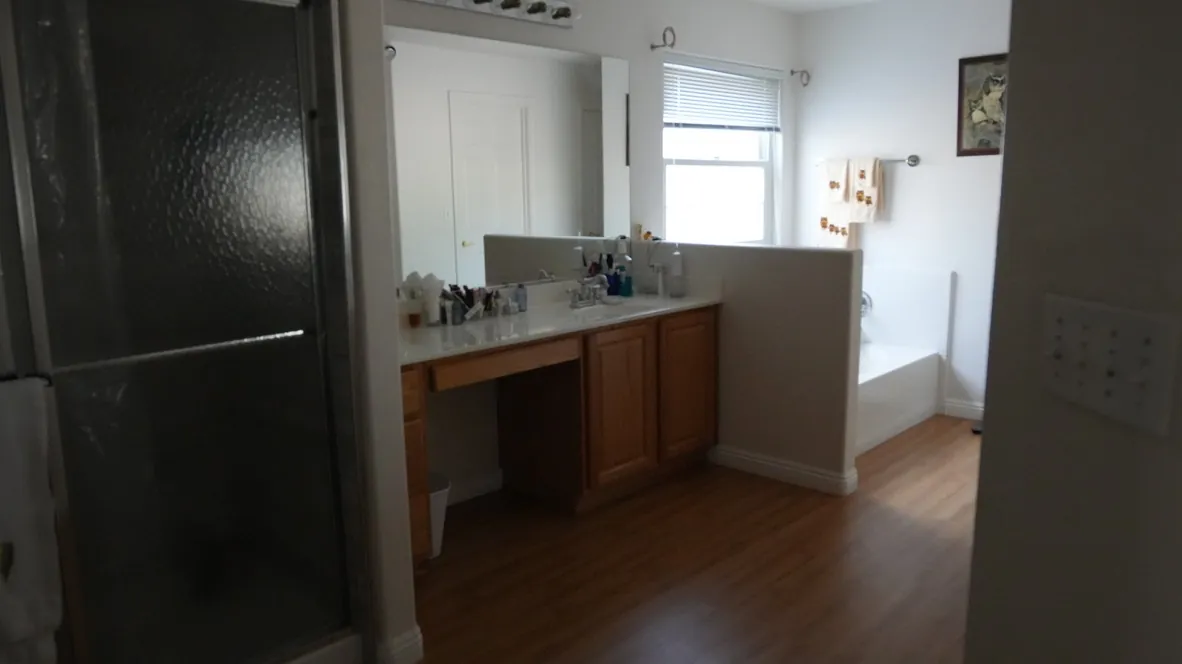 Palm View Drive — interior photograph