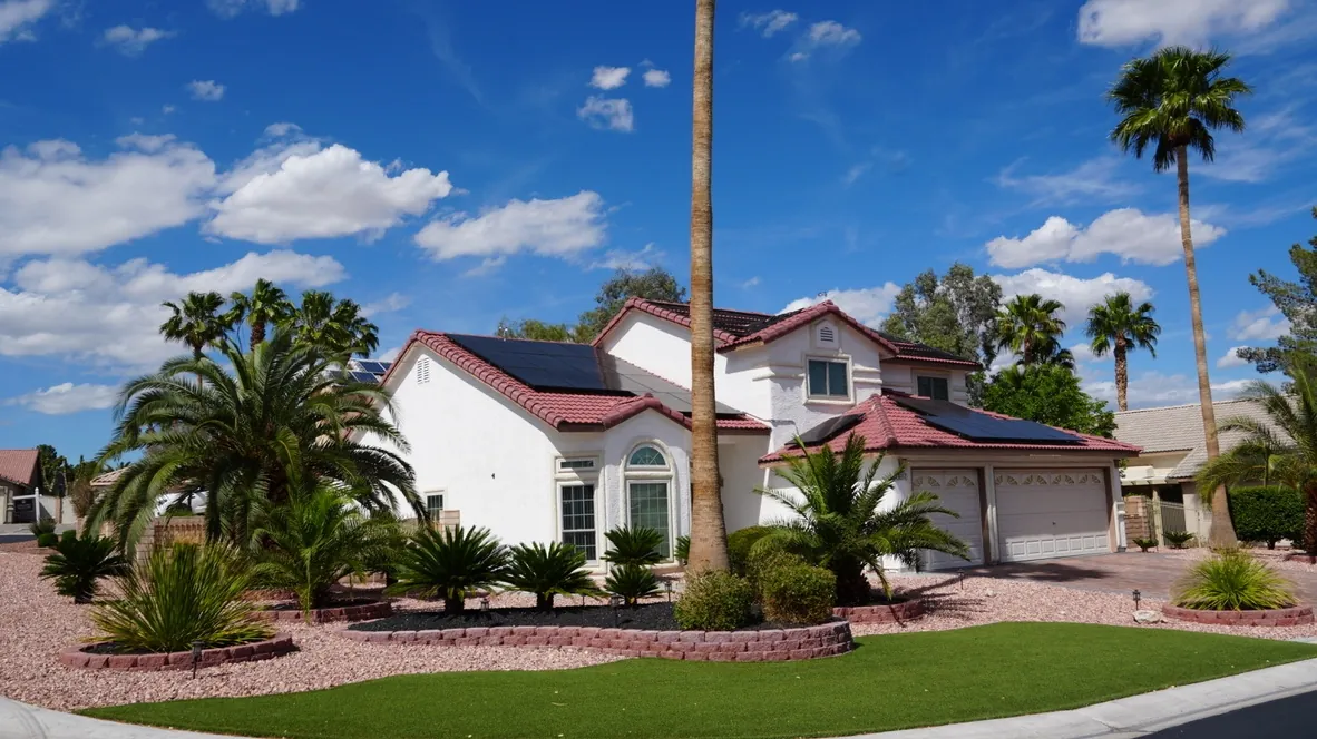 Palm View Drive — interior photograph