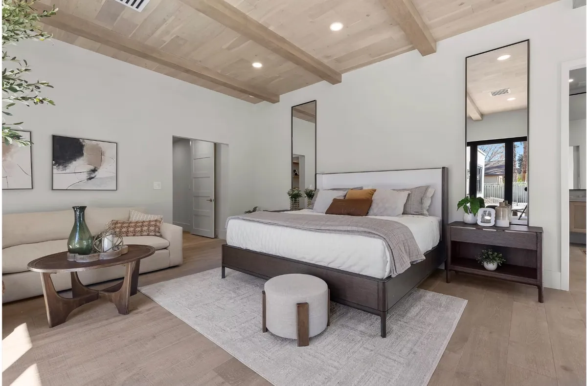 Paragon House — interior photograph