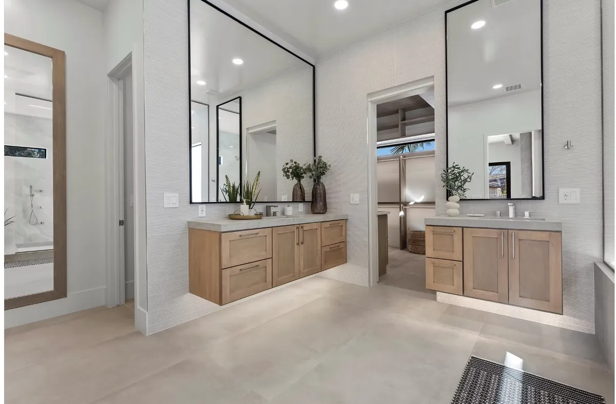 Paragon House — interior photograph