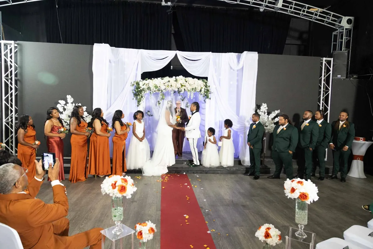 Royal Wedding Chapel — interior photograph
